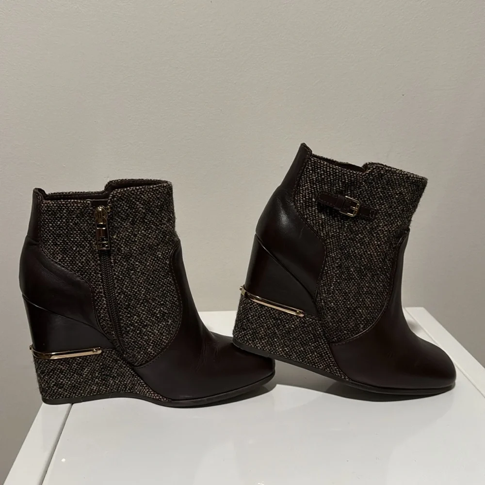 Tory Burch Women's Cherie Wedge Booties Size 6.5